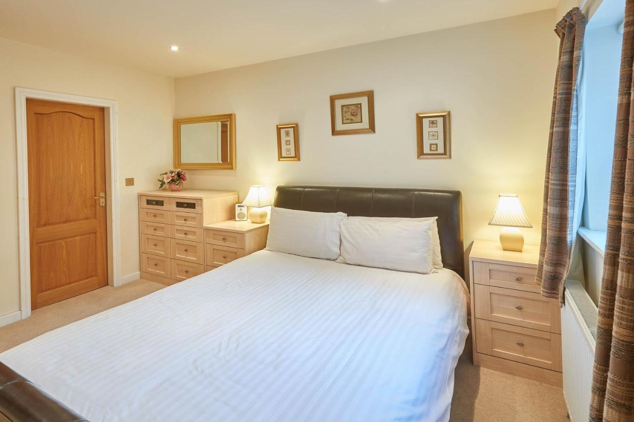 Host & Stay - Folkton Cottages Scarborough Dış mekan fotoğraf