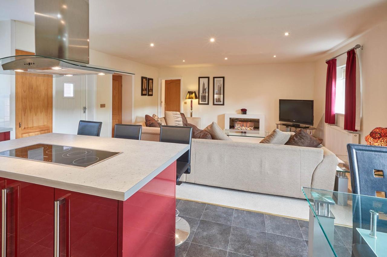Host & Stay - Folkton Cottages Scarborough Dış mekan fotoğraf